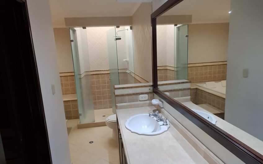 Casa en Venta – Paseo de la Castellana, Neiva