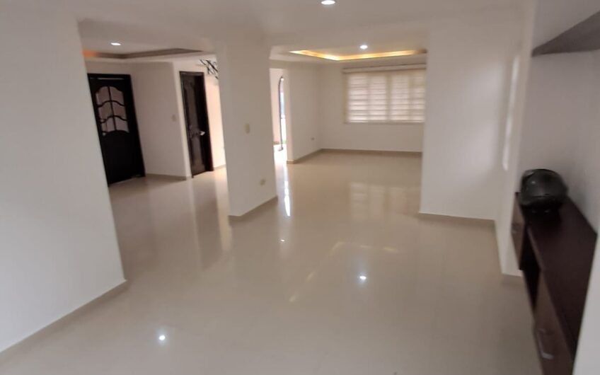 Casa en Venta – Paseo de la Castellana, Neiva