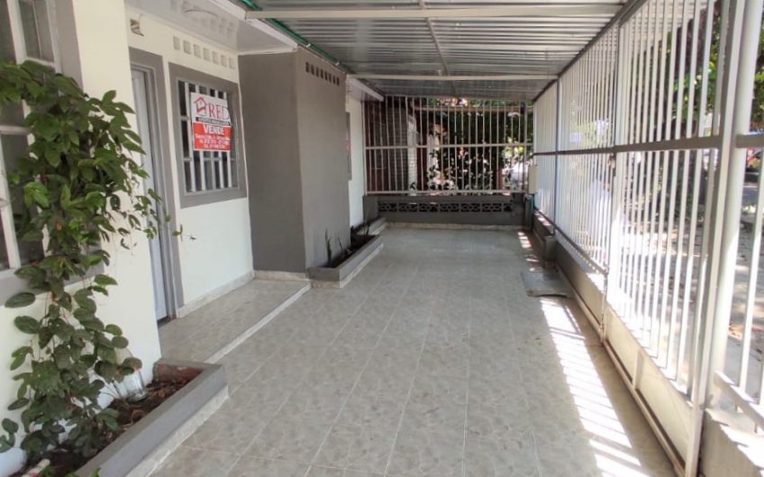 Casa Esquinera en Granjas Av 26