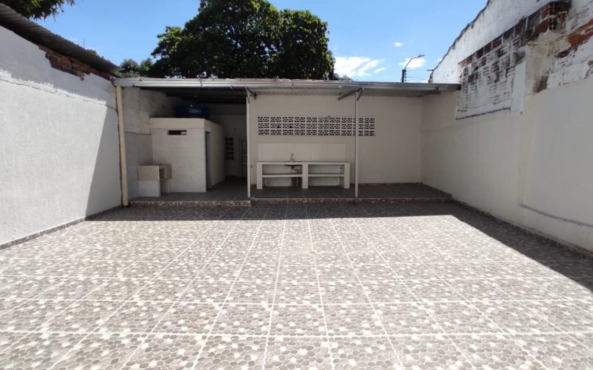 Casa Esquinera en Granjas Av 26