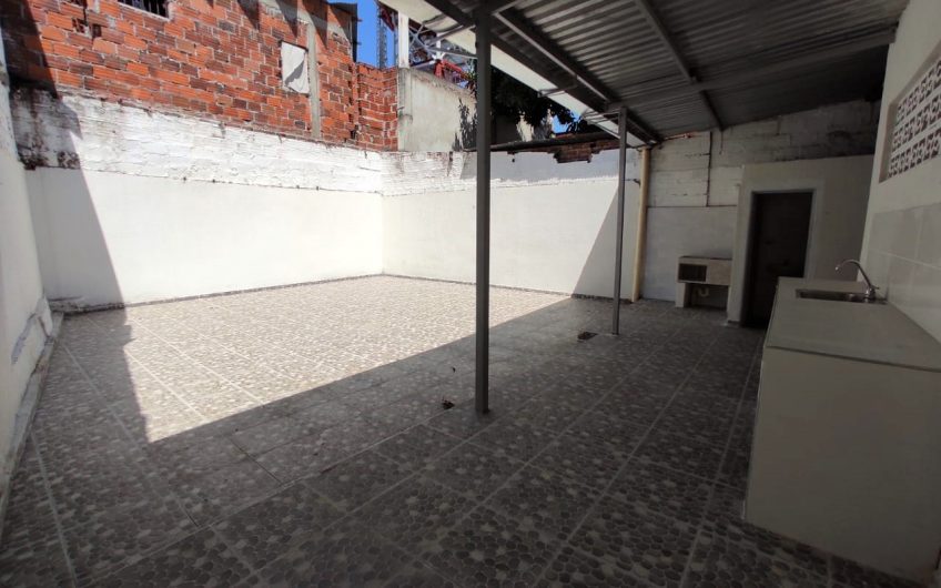 Casa Esquinera en Granjas Av 26