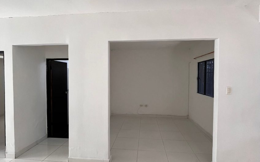 SE VENDE CASA – TERCER MILENIO