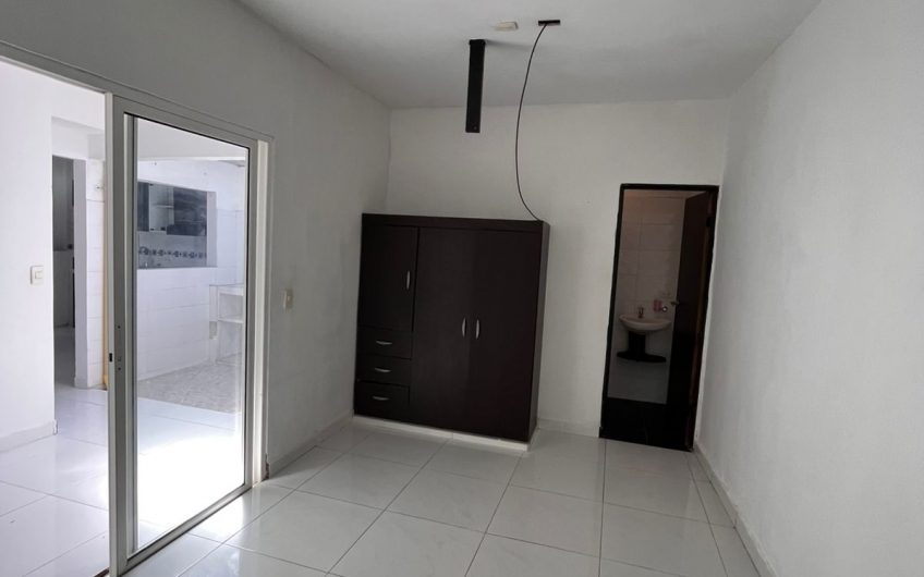 SE VENDE CASA – TERCER MILENIO
