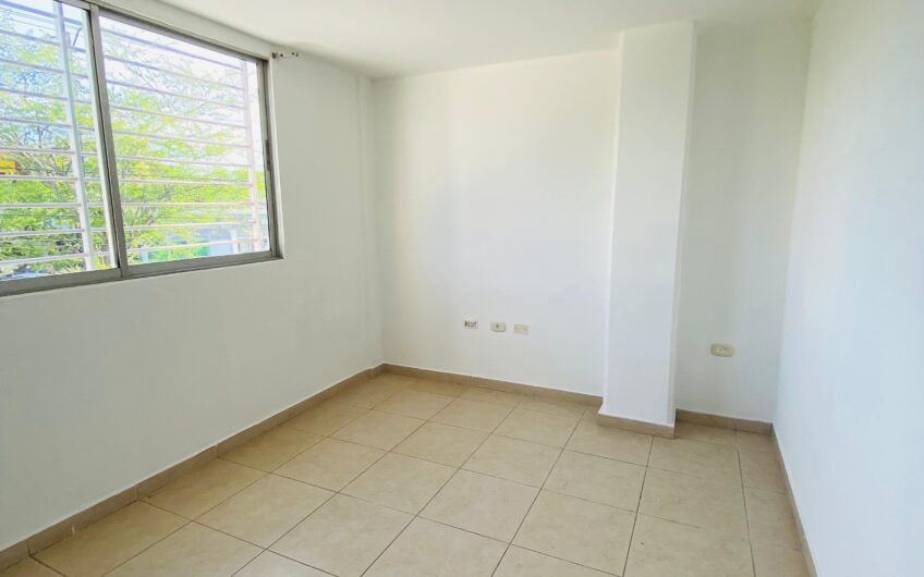 EDIFICIO LOS MANZANOS – APTO 202