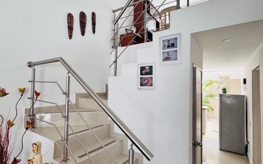 SE VENDE CASA UBICADA EN BARRIO CAMBULOS NEIVA