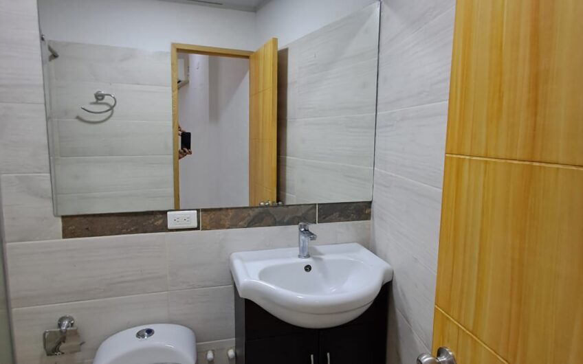APARTAESTUDIO – AV LA TOMA