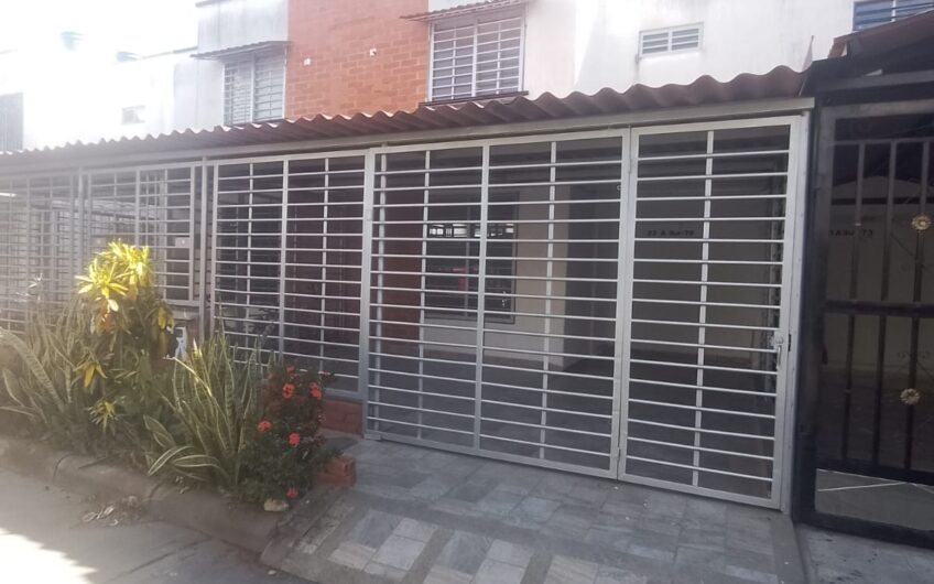 SE ARRIENDA CASA EN EL SUR