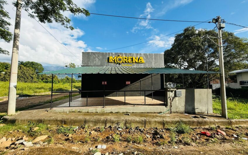 Se arrienda local en Rivera