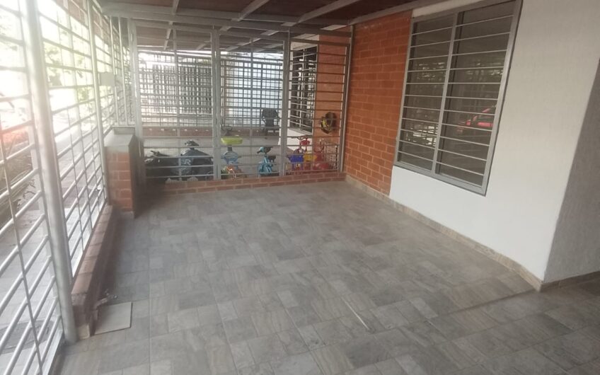 SE ARRIENDA CASA EN EL SUR