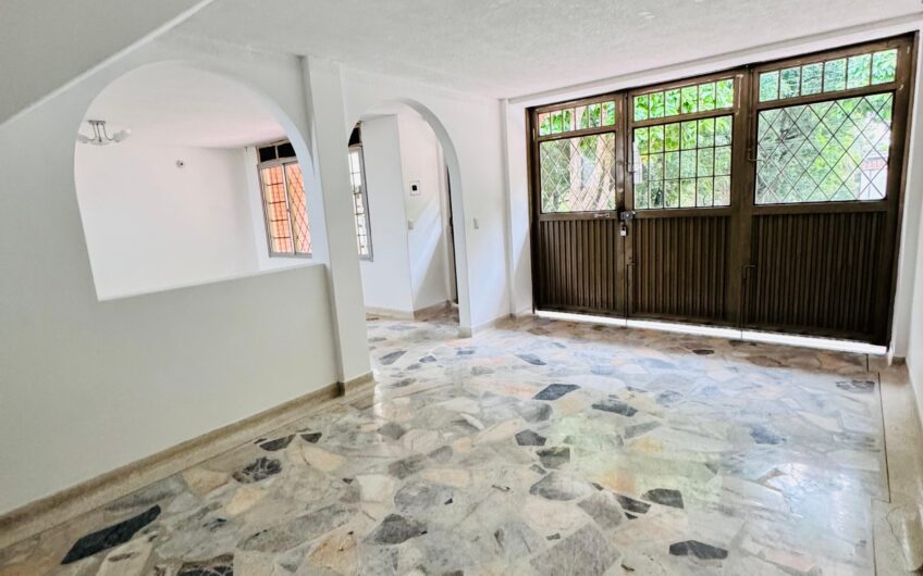 CASA EN LA GAITANA