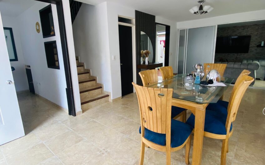 SE VENDE CASA EN CONJUNTO CEIBA REAL