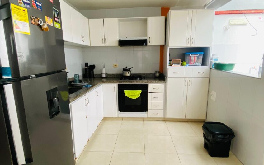 SE VENDE CASA EN CONJUNTO CEIBA REAL