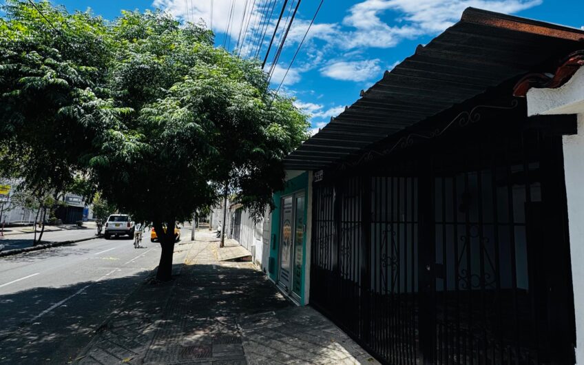 SE ARRIENDA CASA EN LA GAITANA