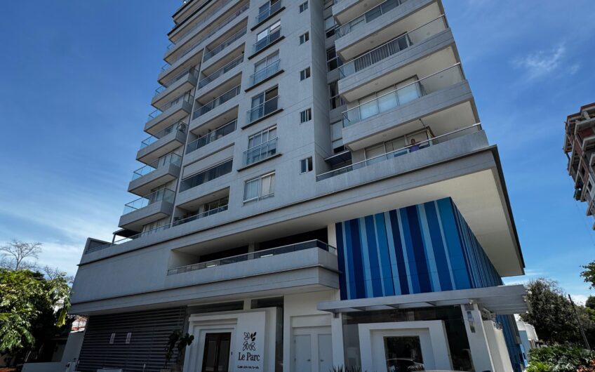 SE VENDE APTO EN EDIFICIO LE PARC