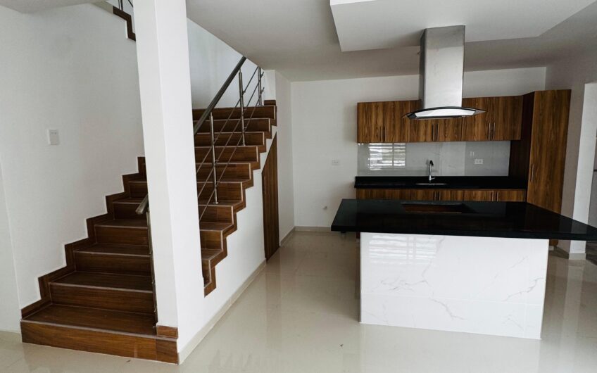 ¡Espectacular Casa Esquinera en Venta – Villa Lucía 2!