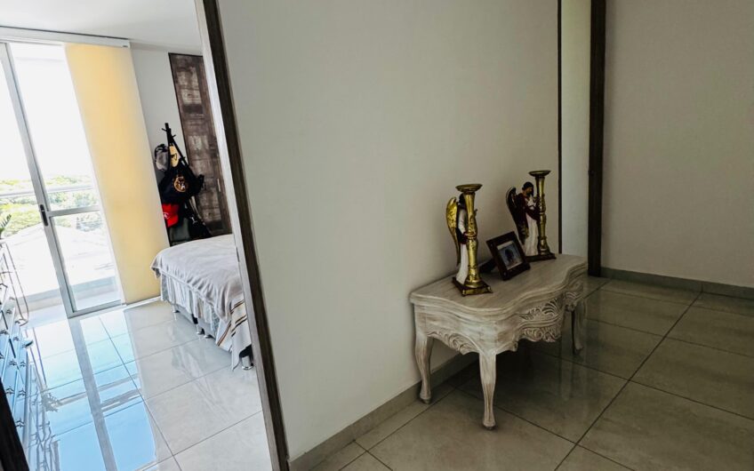 SE VENDE APTO EN EDIFICIO LE PARC