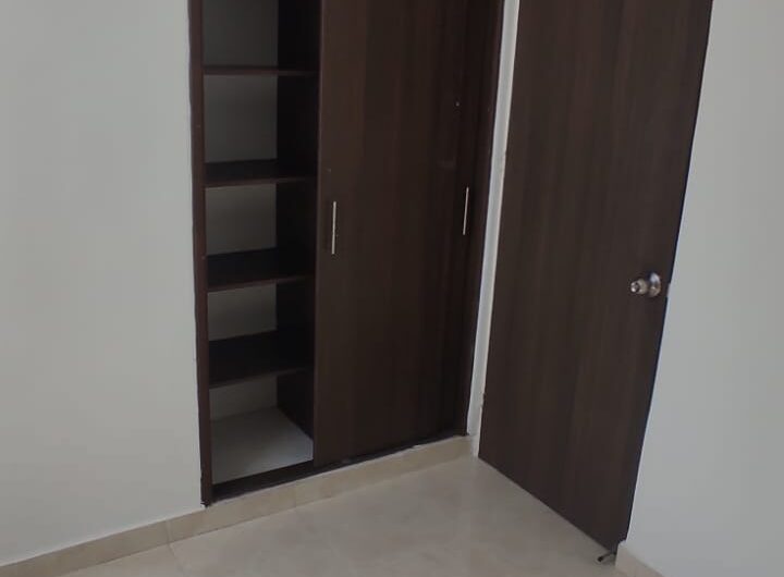 SE ARRIENDA CASA EN MANZANARES AL SUR DE LA CIUDAD