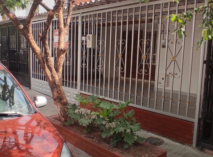 SE ARRIENDA CASA EN MANZANARES AL SUR DE LA CIUDAD
