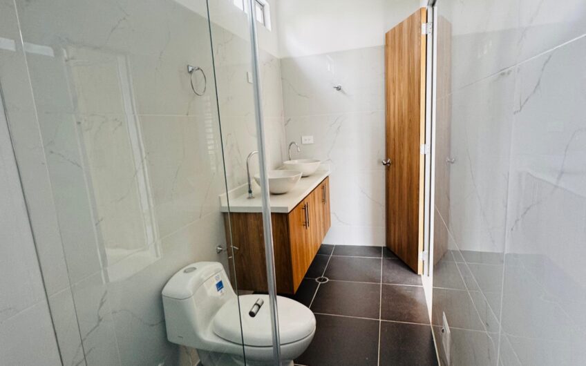 ¡Espectacular Casa Esquinera en Venta – Villa Lucía 2!