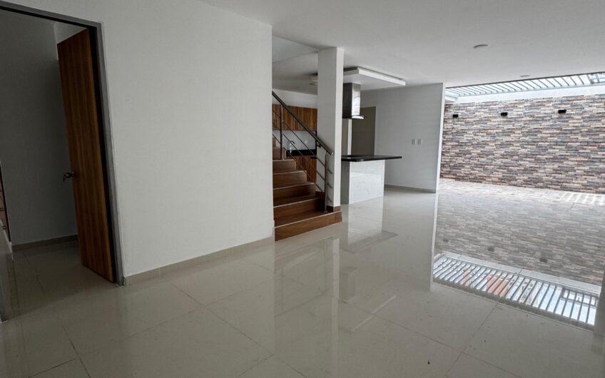 ¡Espectacular Casa Esquinera en Venta – Villa Lucía 2!