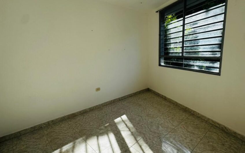 🏡 Casa Esquinera con Apartamento – Venta📍