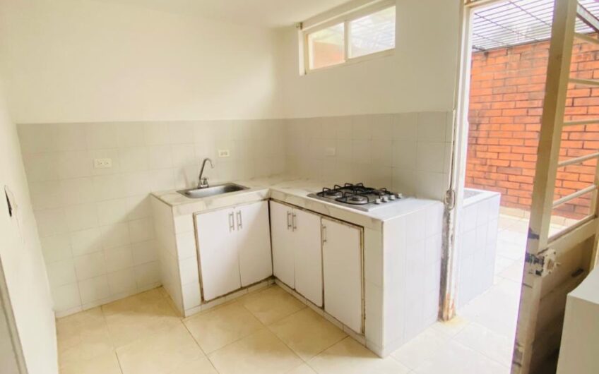 🏠 CASA EN ARRIENDO – BARRIO MANZANARES V ETAPA