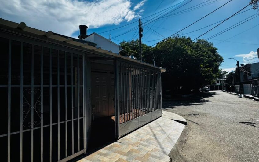 🏡 Casa Esquinera con Apartamento – Venta📍