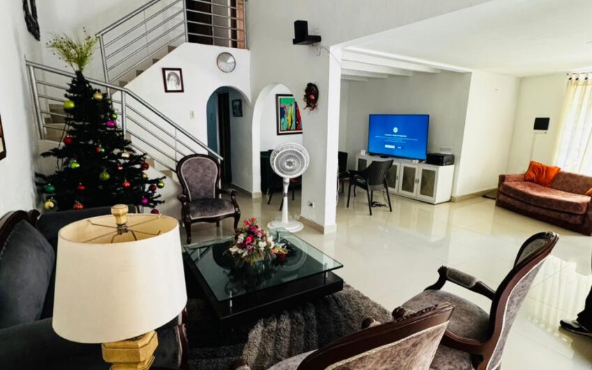 🏡 Casa Esquinera con Apartamento – Venta📍