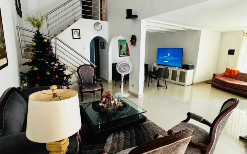 🏡 Casa Esquinera con Apartamento – Venta📍