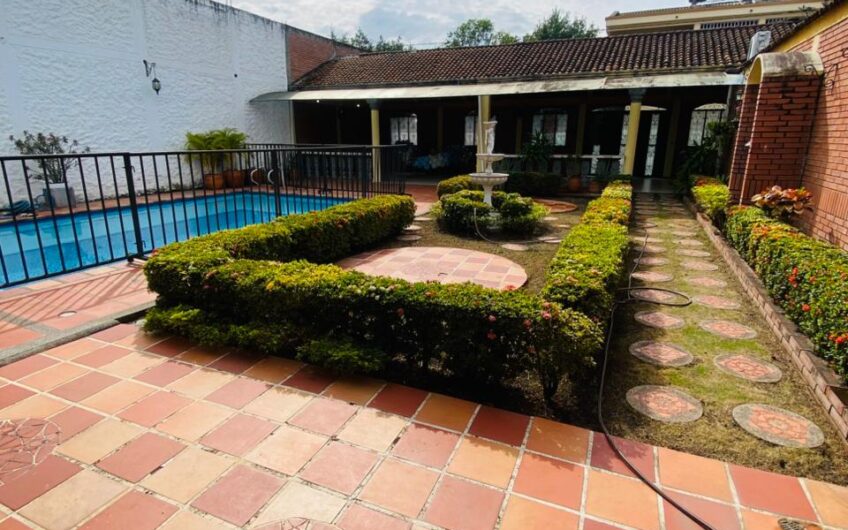 🏛 Casa de Eventos en Venta – Zona Centro (Alta Proyección Comercial)