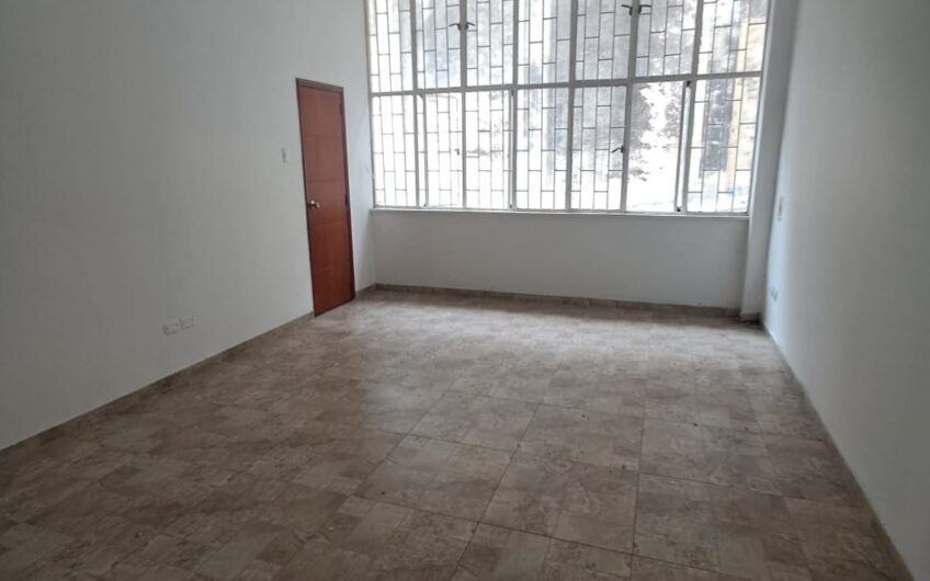 🏢 OFICINA EN VENTA – EDIFICIO COLSEGUROS