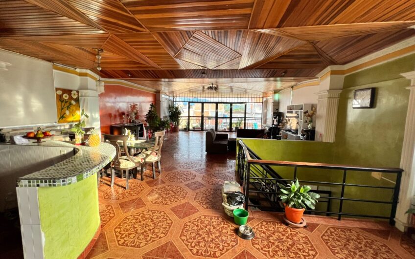 🏠 CASA DE 3 PLANTAS EN VENTA – EXCELENTE OPORTUNIDAD DE INVERSIÓN