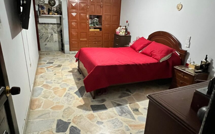 🏠 CASA DE 3 PLANTAS EN VENTA – EXCELENTE OPORTUNIDAD DE INVERSIÓN