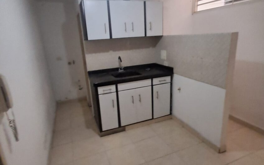 APARTAESTUDIO EN ARRIENDO CARRERA 6 CENTRO