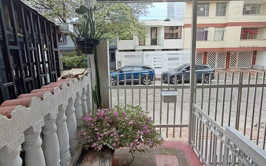 🏡✨ CASA EN VENTA EN ALTICO ✨🏡