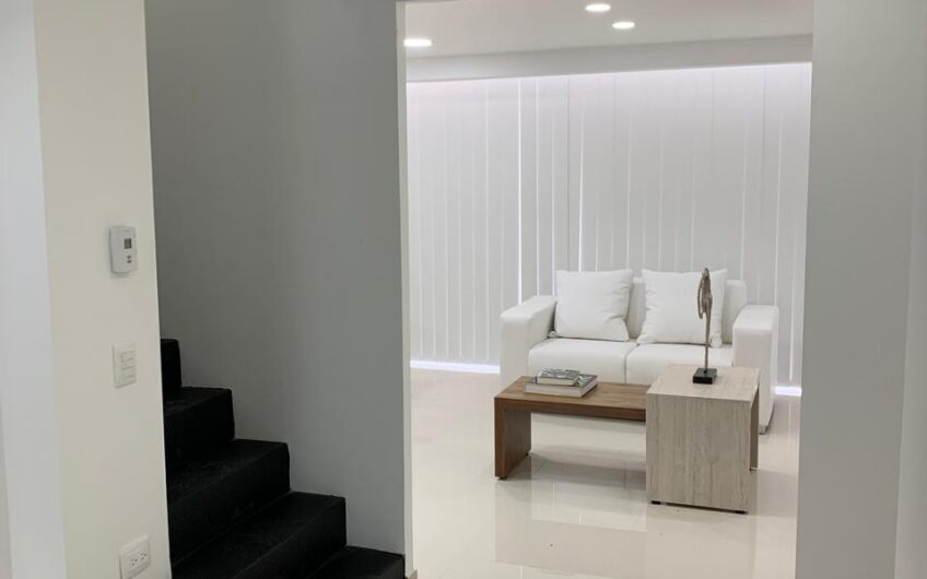 ¡OFICINA EN ARRIENDO EN EL EXCLUSIVO EDIFICIO PROHUILA