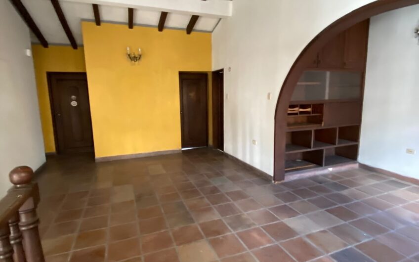 🏡 CASA COMERCIAL EN ARRIENDO – BARRIO QUIRINAL, NEIVA