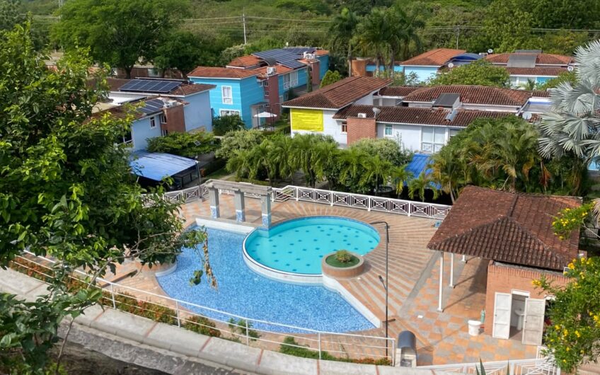 ¡LOTE EN VENTA EN COLINAS DEL IGUÁ!