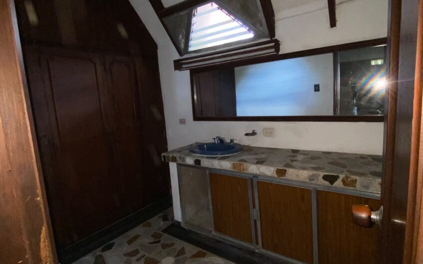 🏡 CASA COMERCIAL EN ARRIENDO – BARRIO QUIRINAL, NEIVA