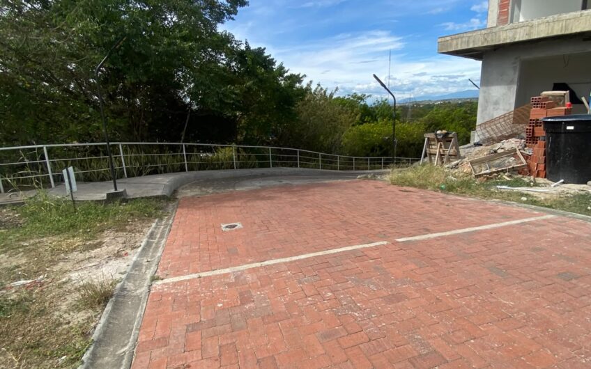 ¡LOTE EN VENTA EN COLINAS DEL IGUÁ!