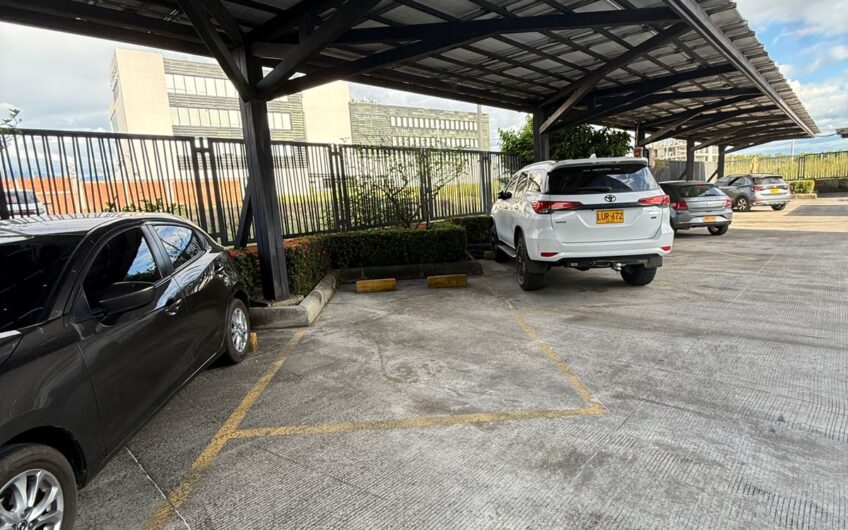 ¡OFICINA EN ARRIENDO EN EL EXCLUSIVO EDIFICIO PROHUILA