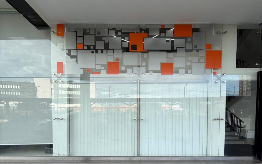 ¡OFICINA EN ARRIENDO EN EL EXCLUSIVO EDIFICIO PROHUILA