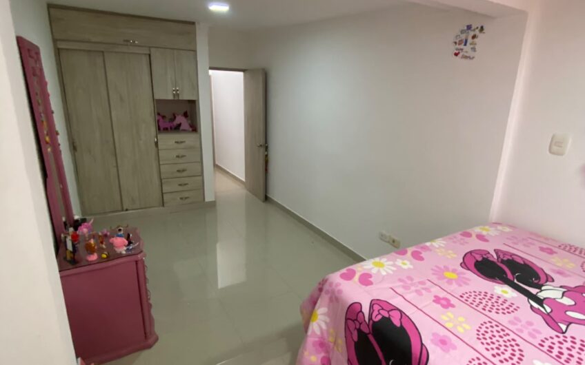 CASA EN VENTA – CONJUNTO LA GAITANA