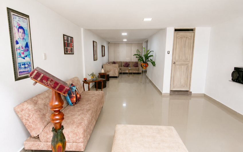 CASA EN VENTA – CONJUNTO LA GAITANA