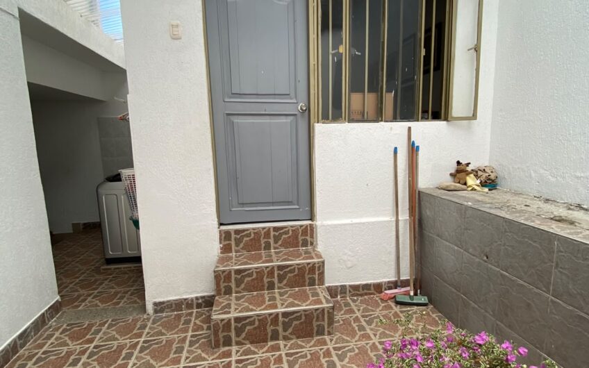 CASA EN VENTA – CONJUNTO LA GAITANA
